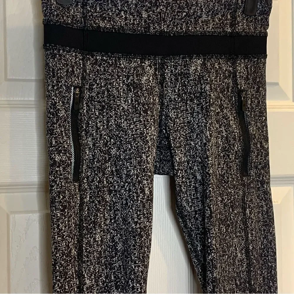 Lululemon Women's Inspire Tight II Luxtreme Heathered Black Leggings Size 4